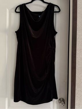 Old Navy Black Velvet Short Dress